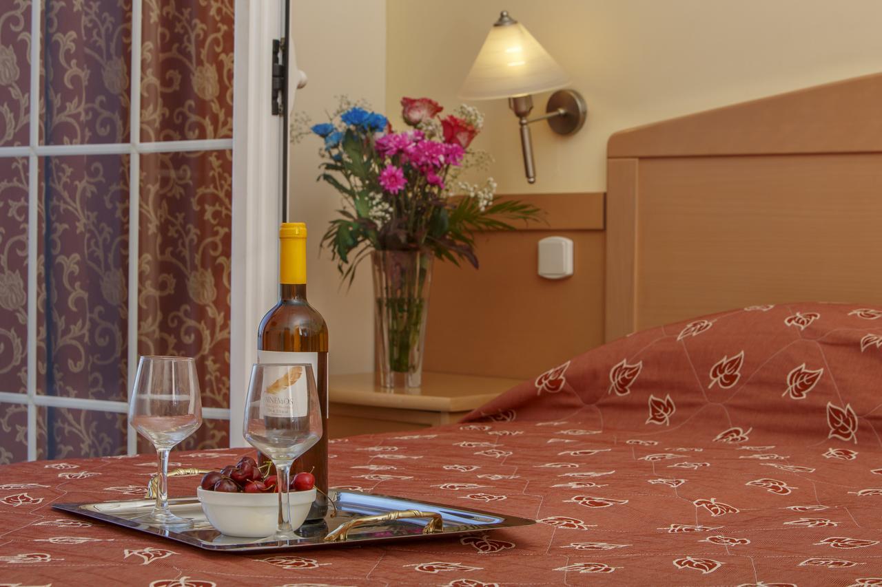 Hotel Tolo Luaran gambar