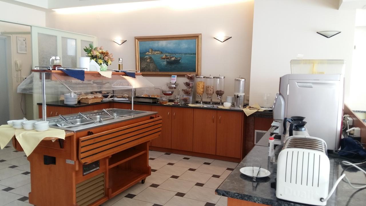 Hotel Tolo Luaran gambar